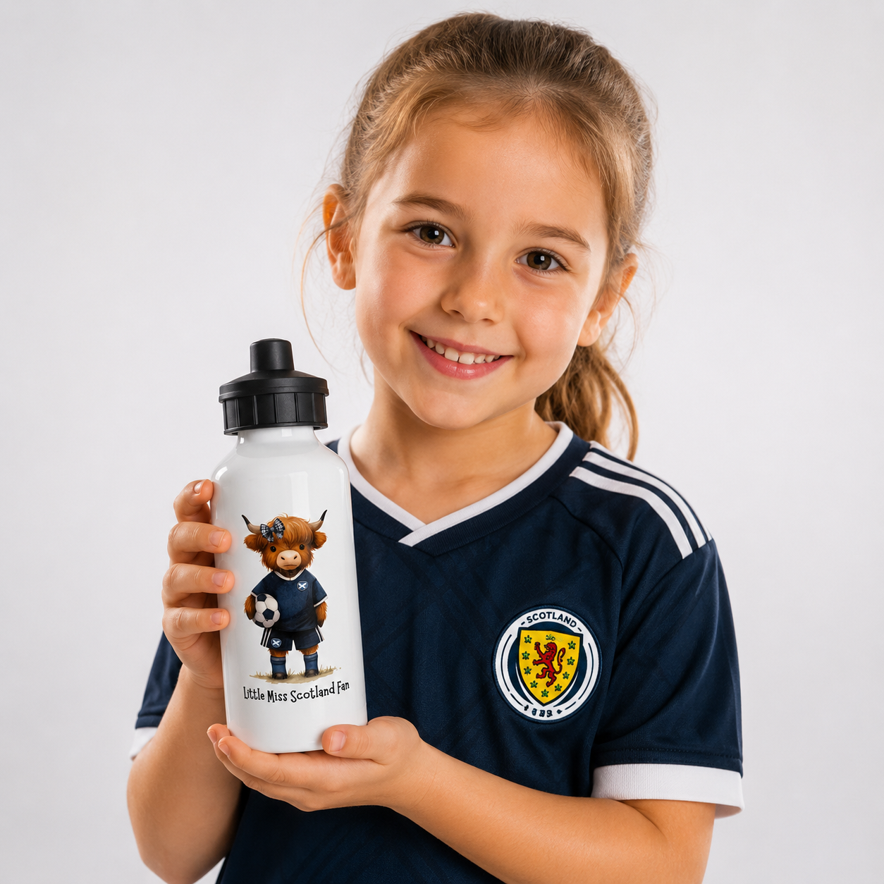 Little Miss Scotland Fan Water Bottle – 500ml Personalised Aluminium Drinks Bottle – Highland Cow Football Gift for Girls